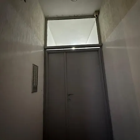 Rent 아파트